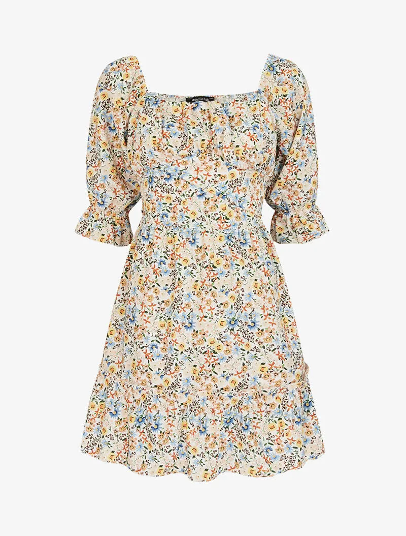 Robe fleurie à poitrine soulignée - ecru