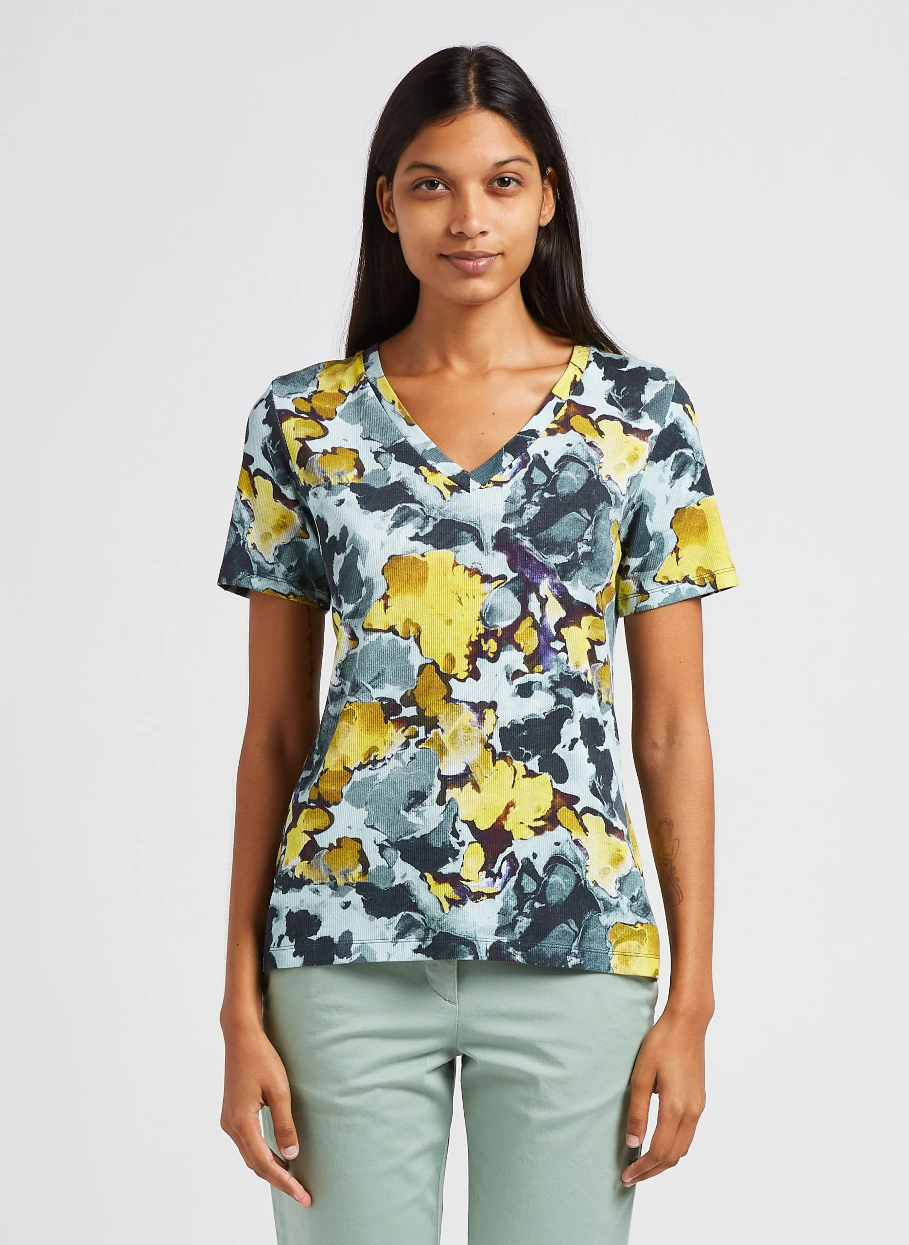 Tee-shirt col V imprimé Bleu