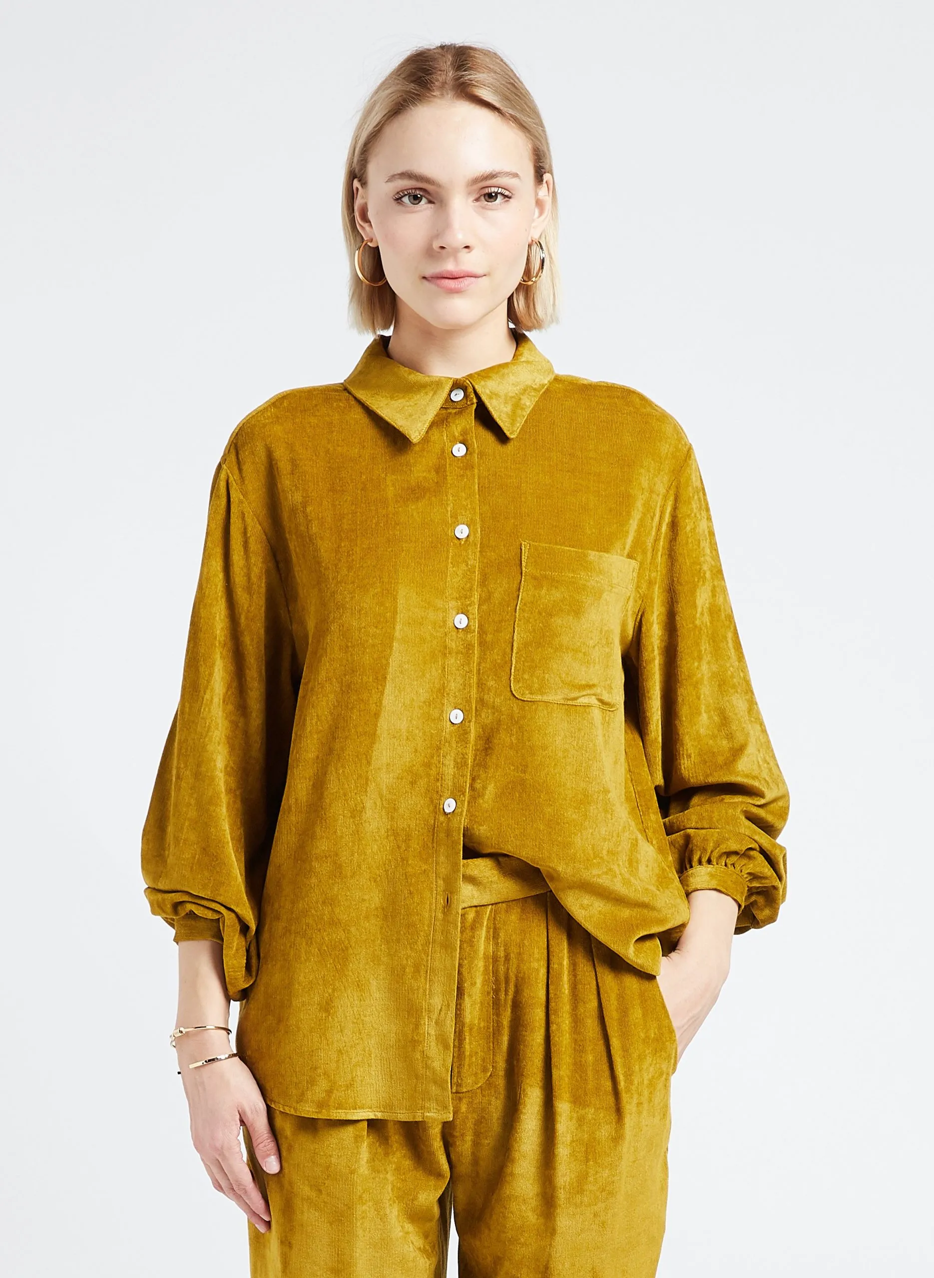 Chemise droite col classique en velours Vert