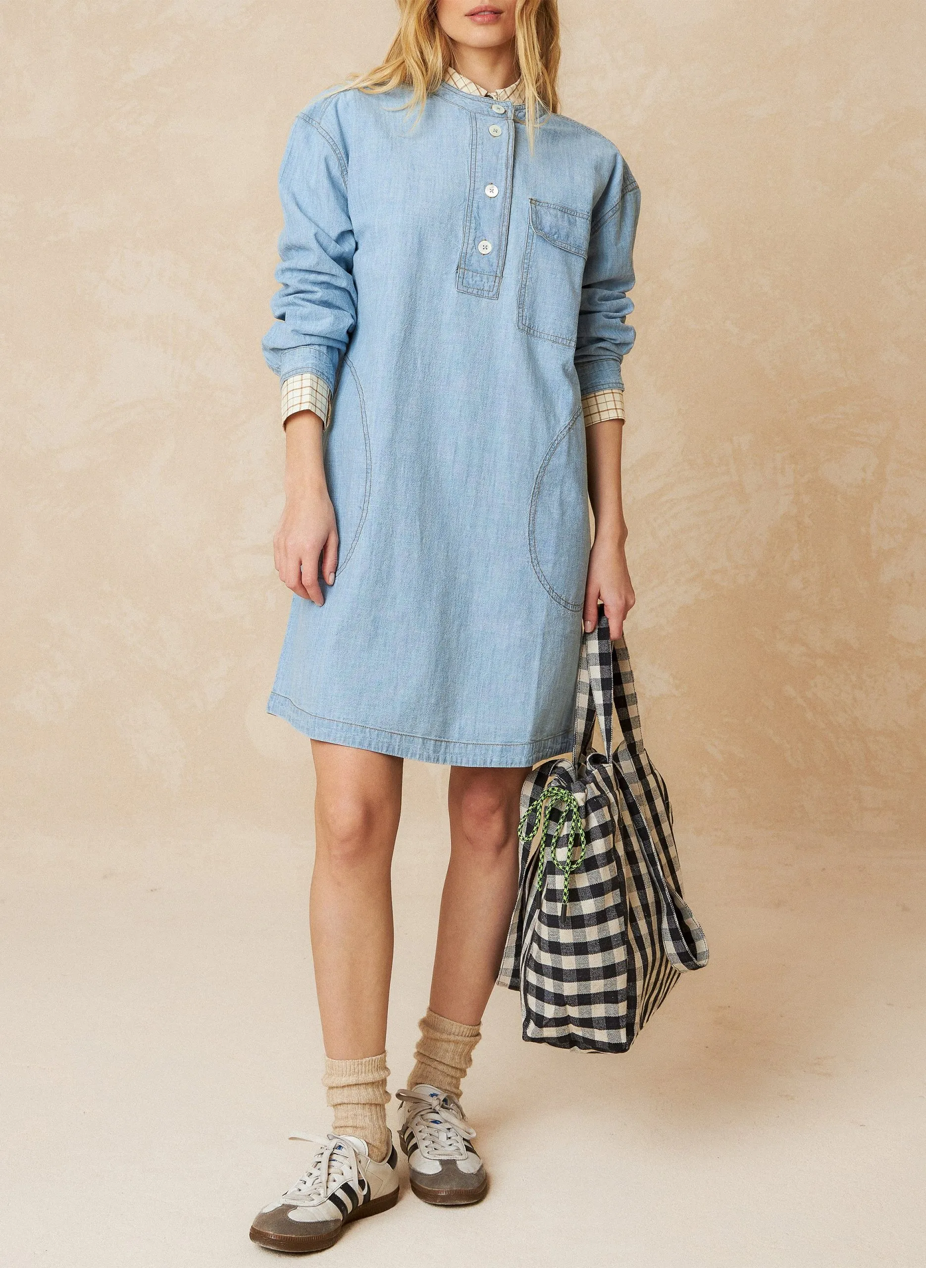 Robe courte col rond en denim Bleu