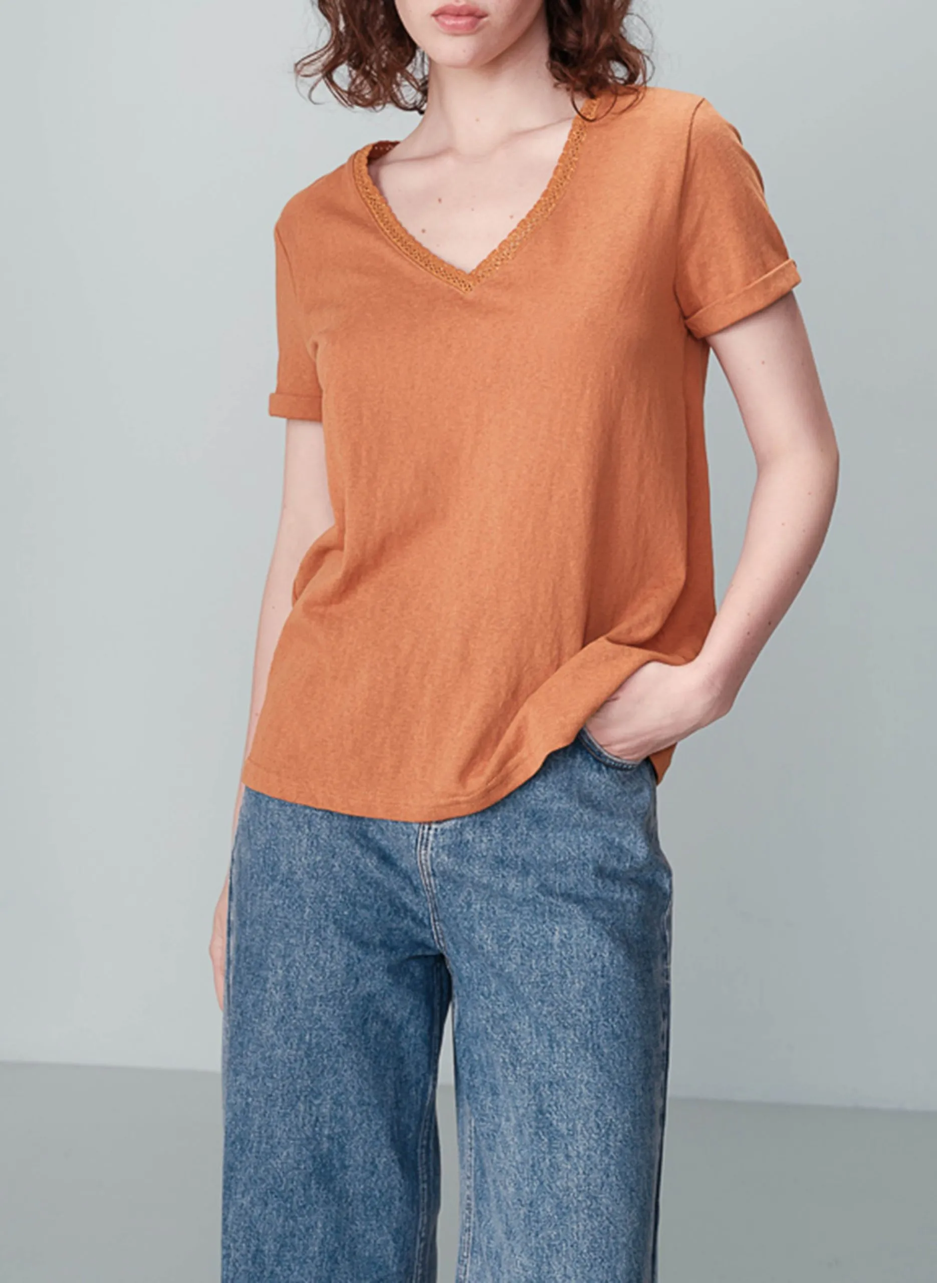 Tee-shirt col V droit en coton mélangé Jaune NOA