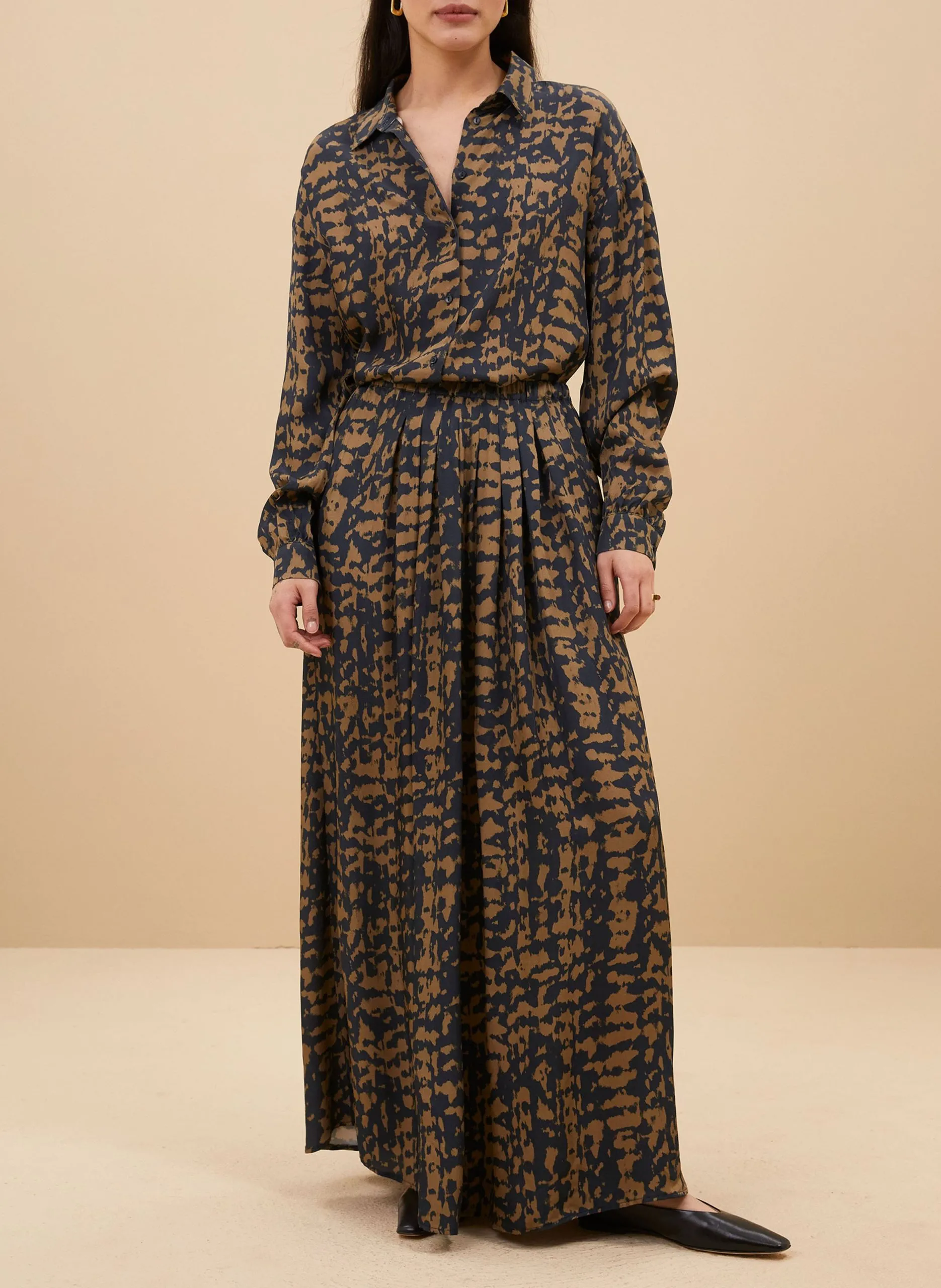 Chemise droite col classique imprimée Beige LYKKE