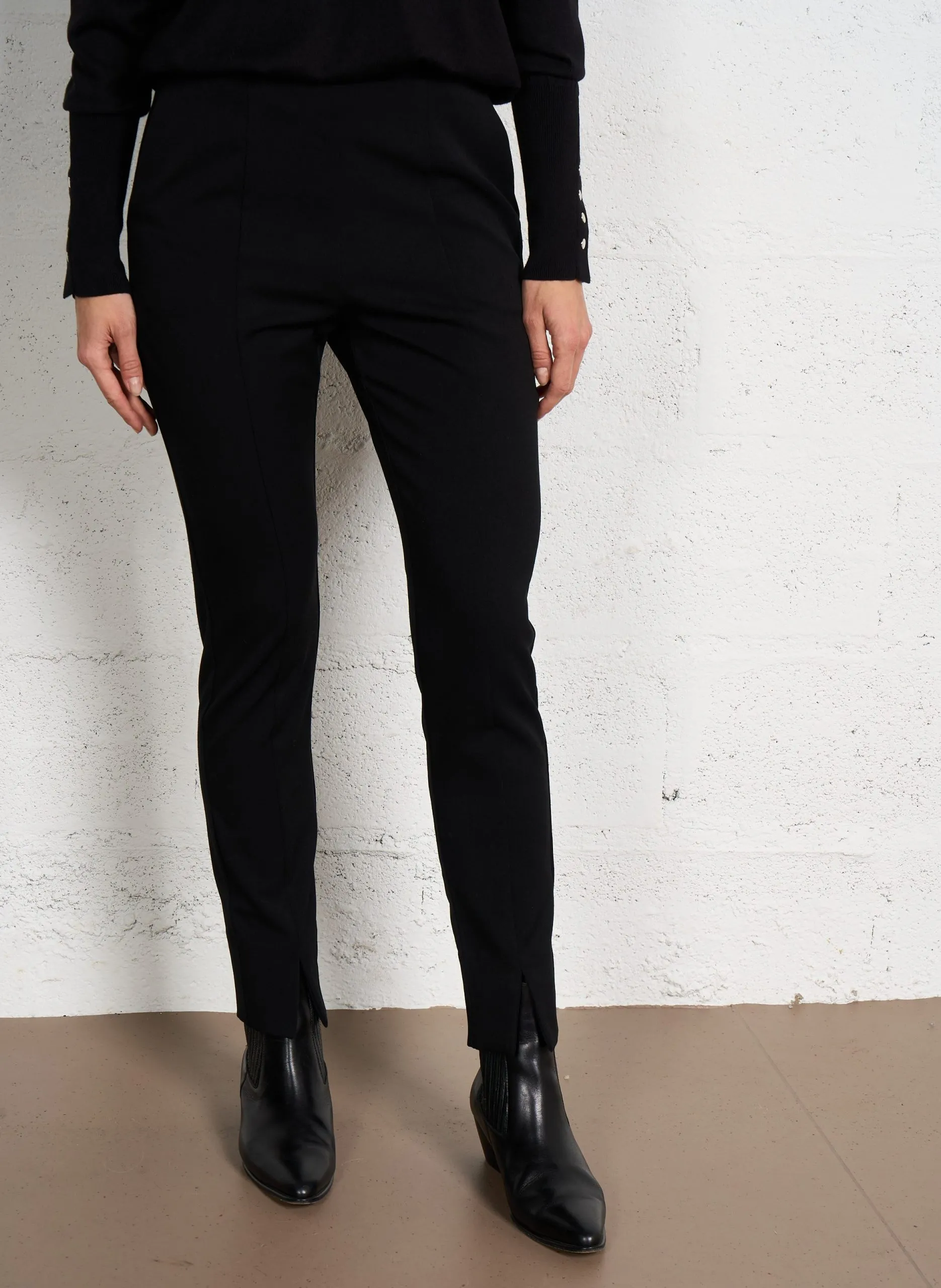 Pantalon slim en tissu stretch détails fentes Noir