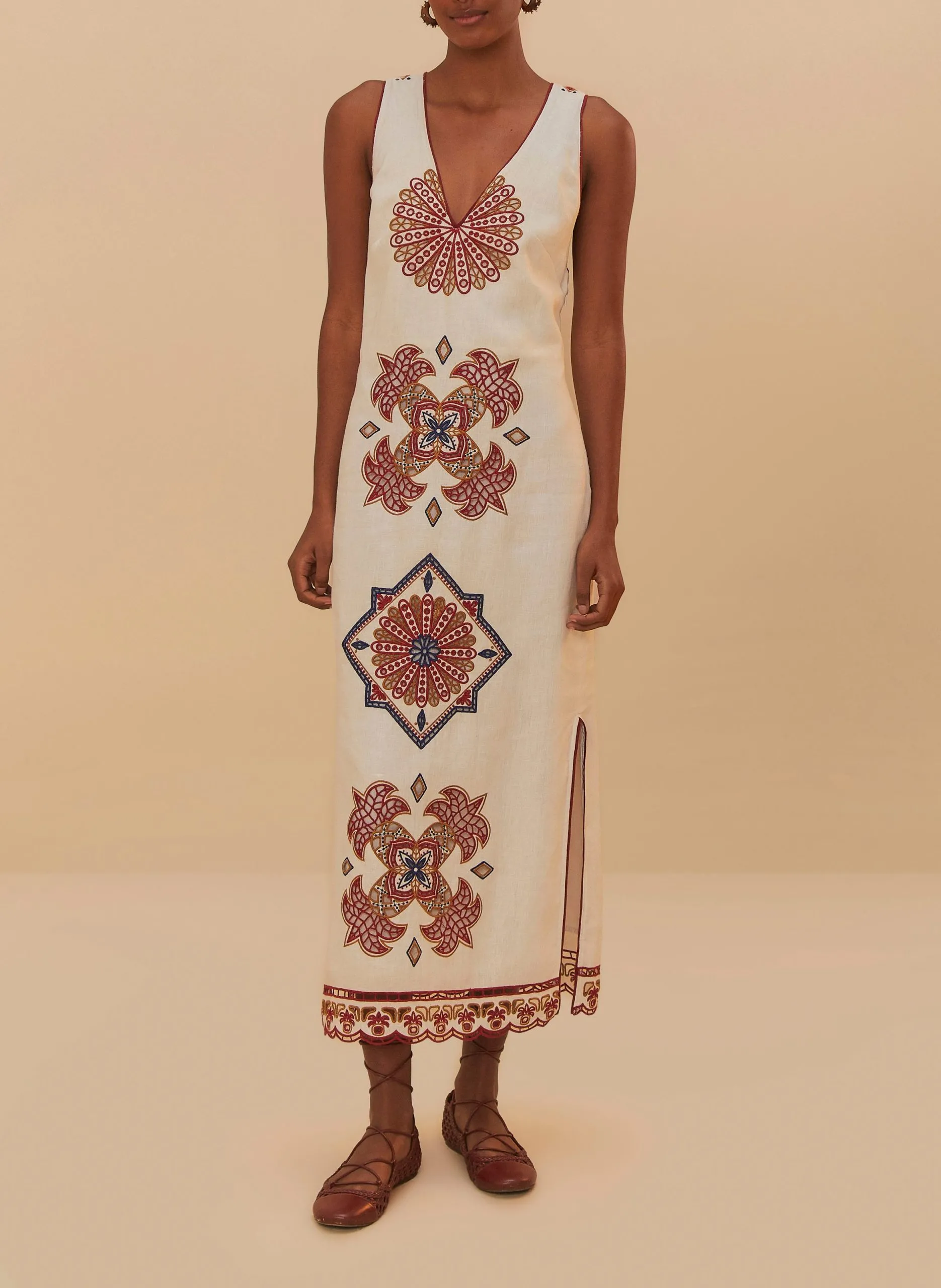 Robe longue en lin brodé Blanc