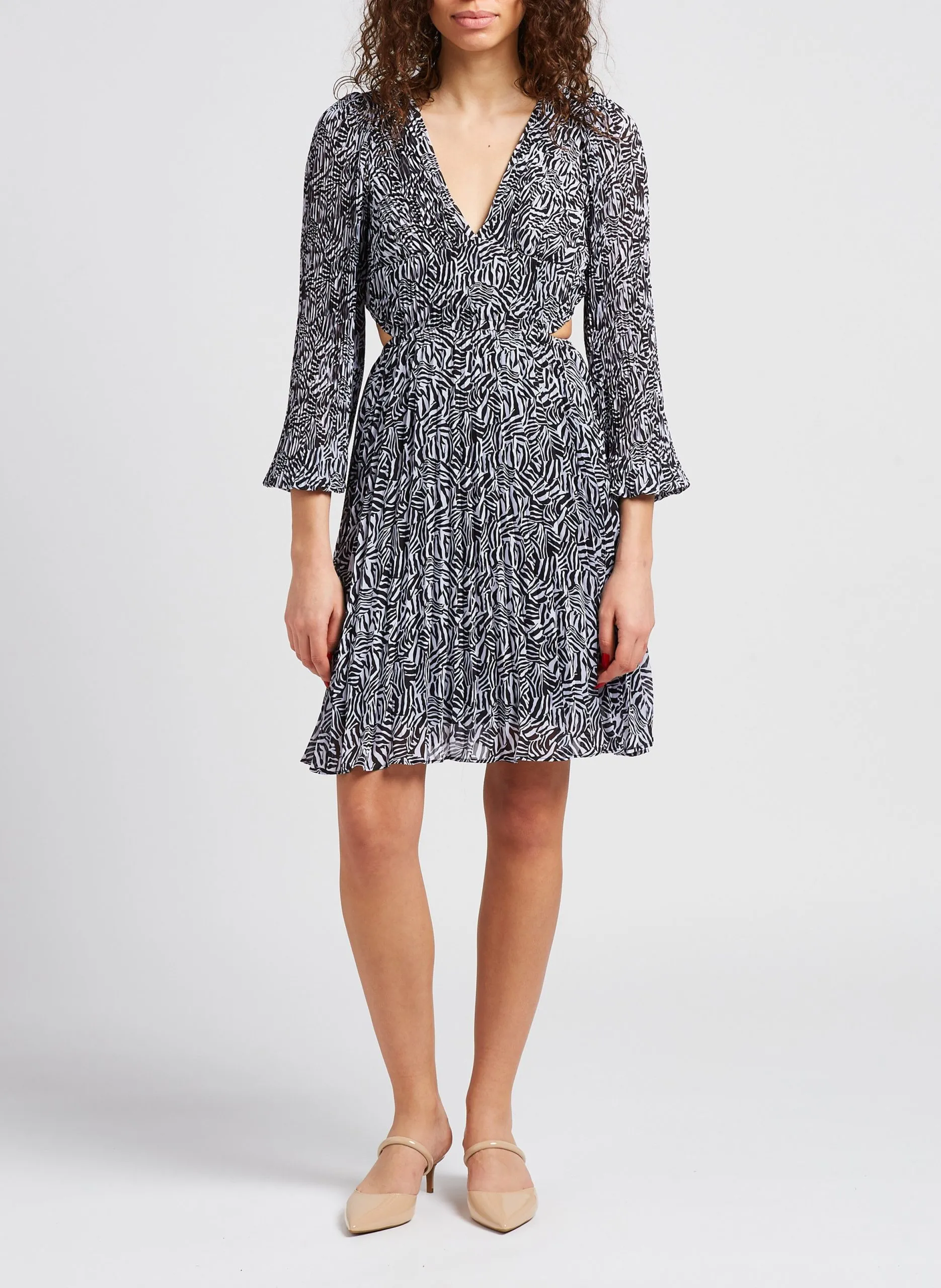 Robe midi plissée décolletée dos Noir