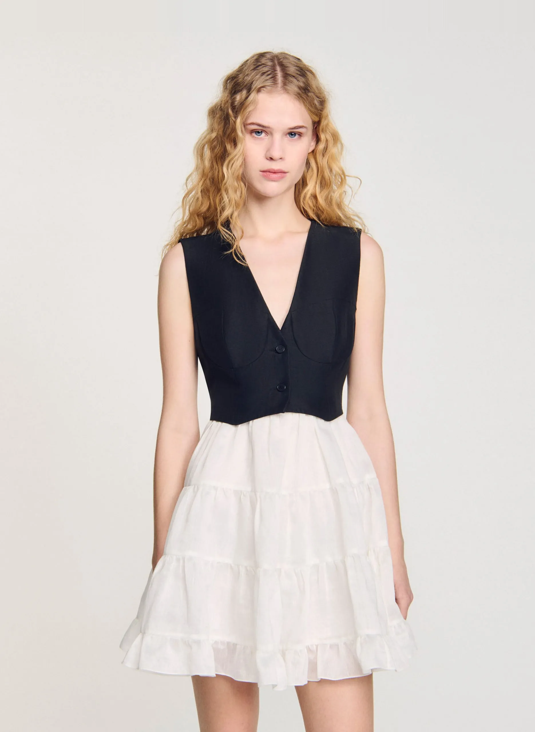 Robe courte bicolore à volants Noir