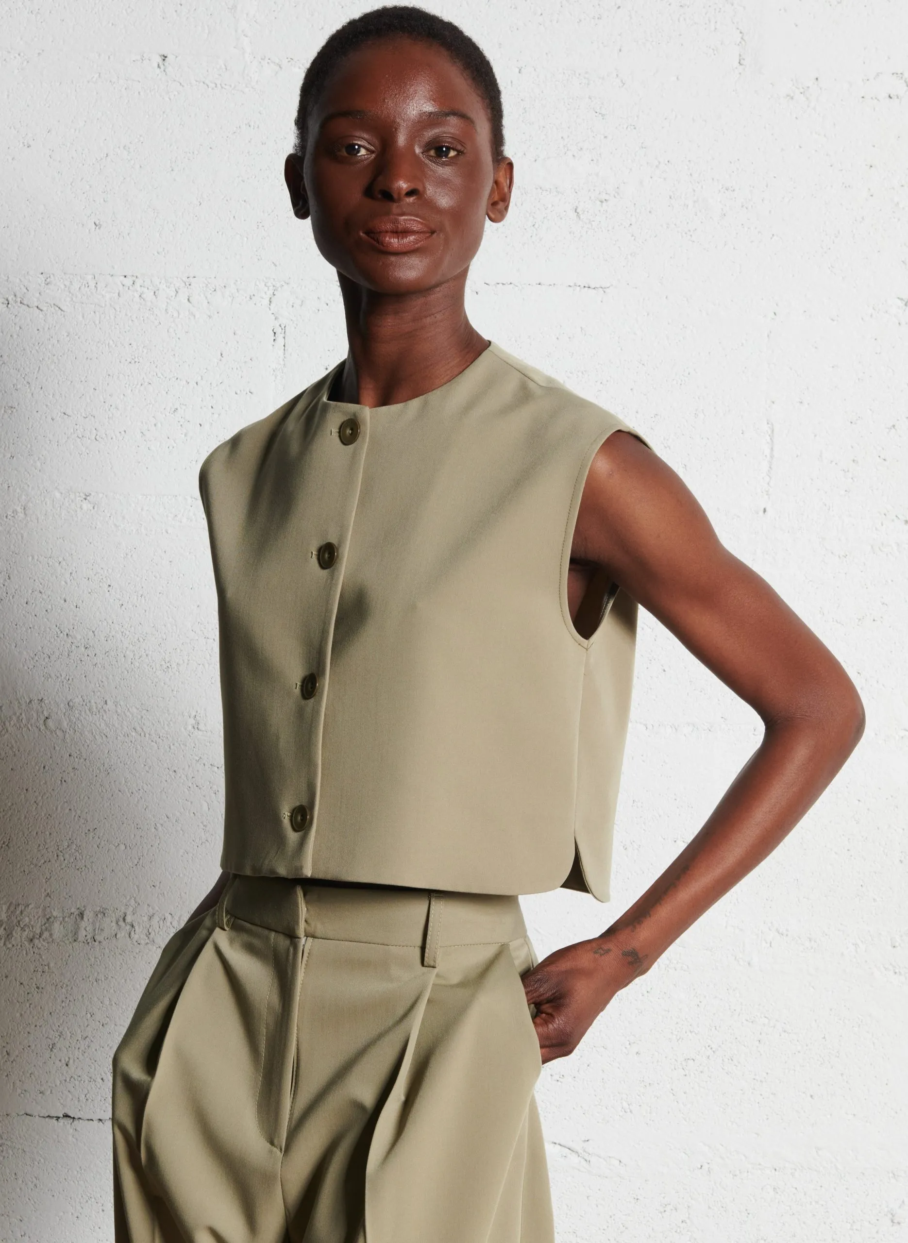 Gilet de tailleur col rond Kaki