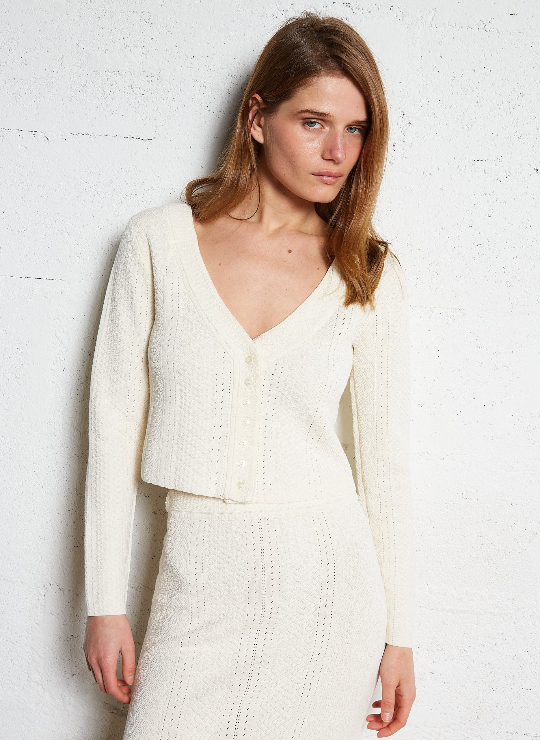 Gilet court col V en coton mélangé Beige DILMA