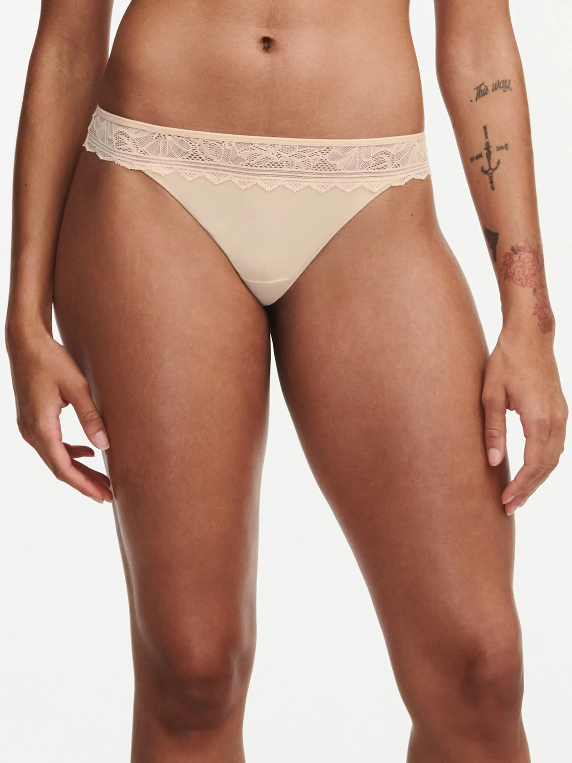 Tanga en dentelle Beige FLORAL TOUCH