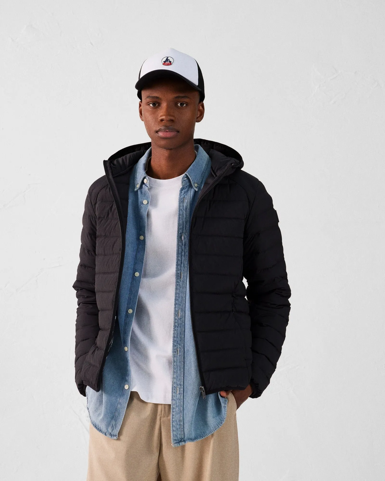 Doudoune légère stretch à capuche frantz Noir