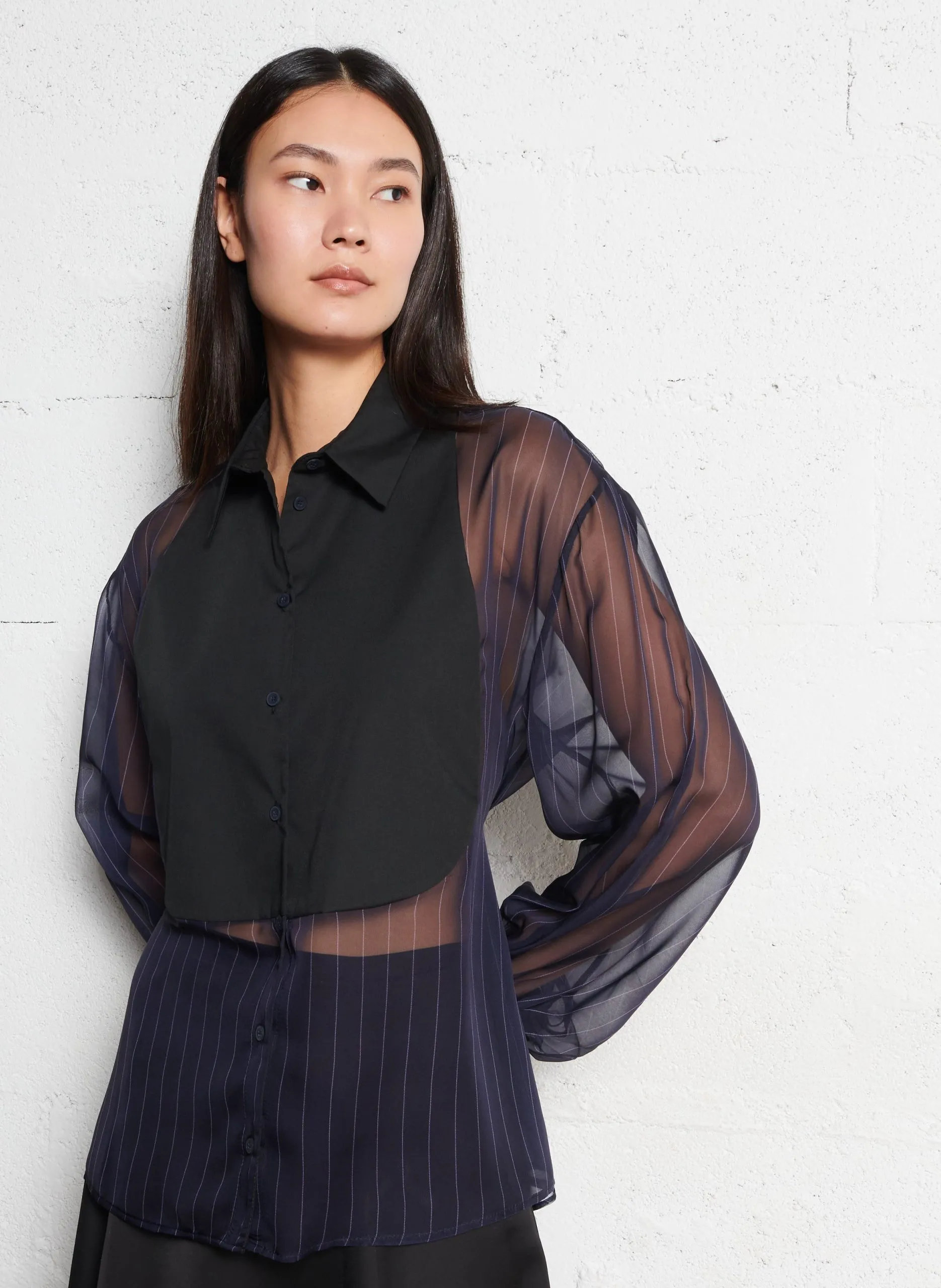 Chemise rayée à ceinture et plastron Bleu