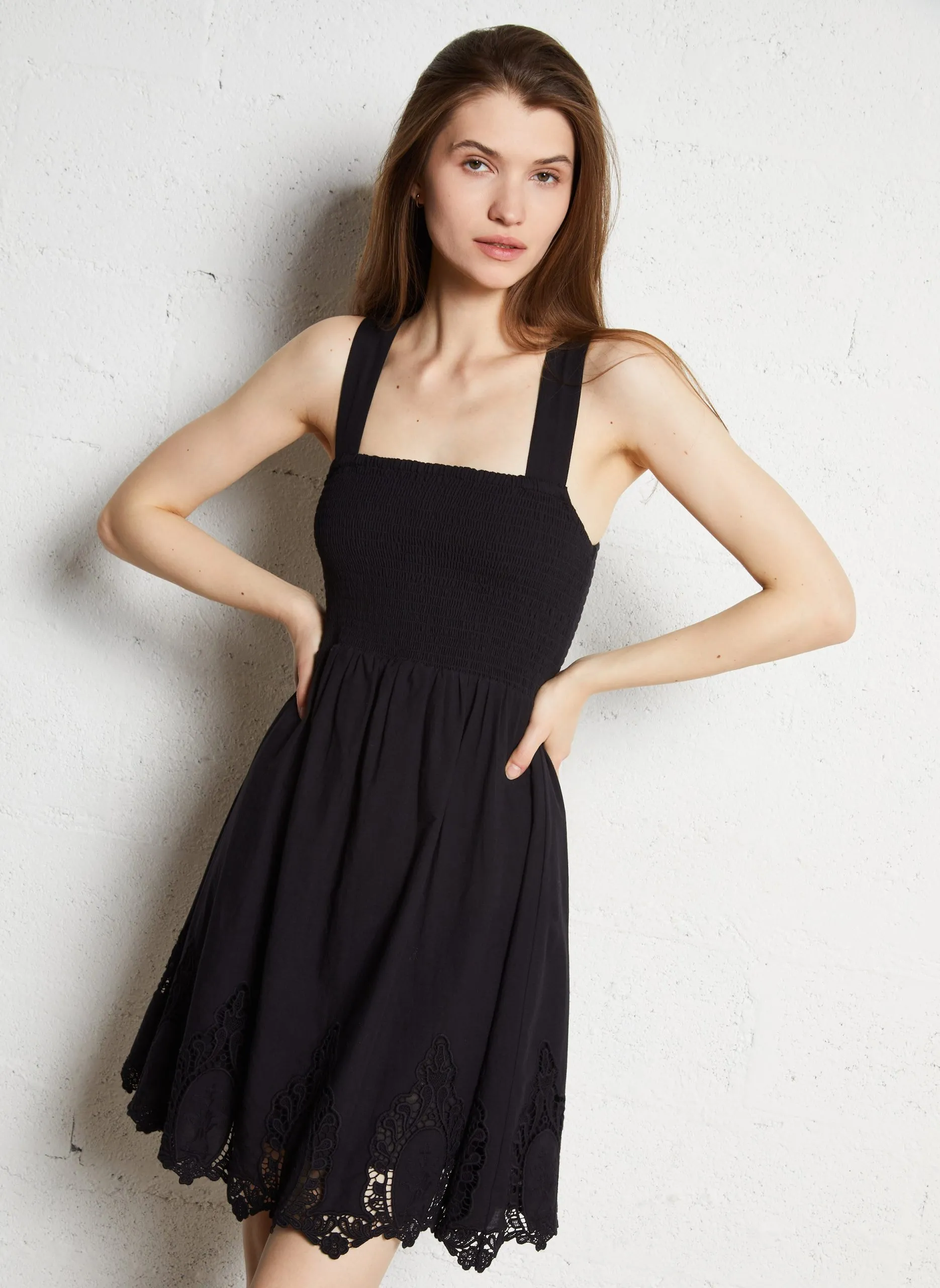 Robe courte à bretelles en coton Noir