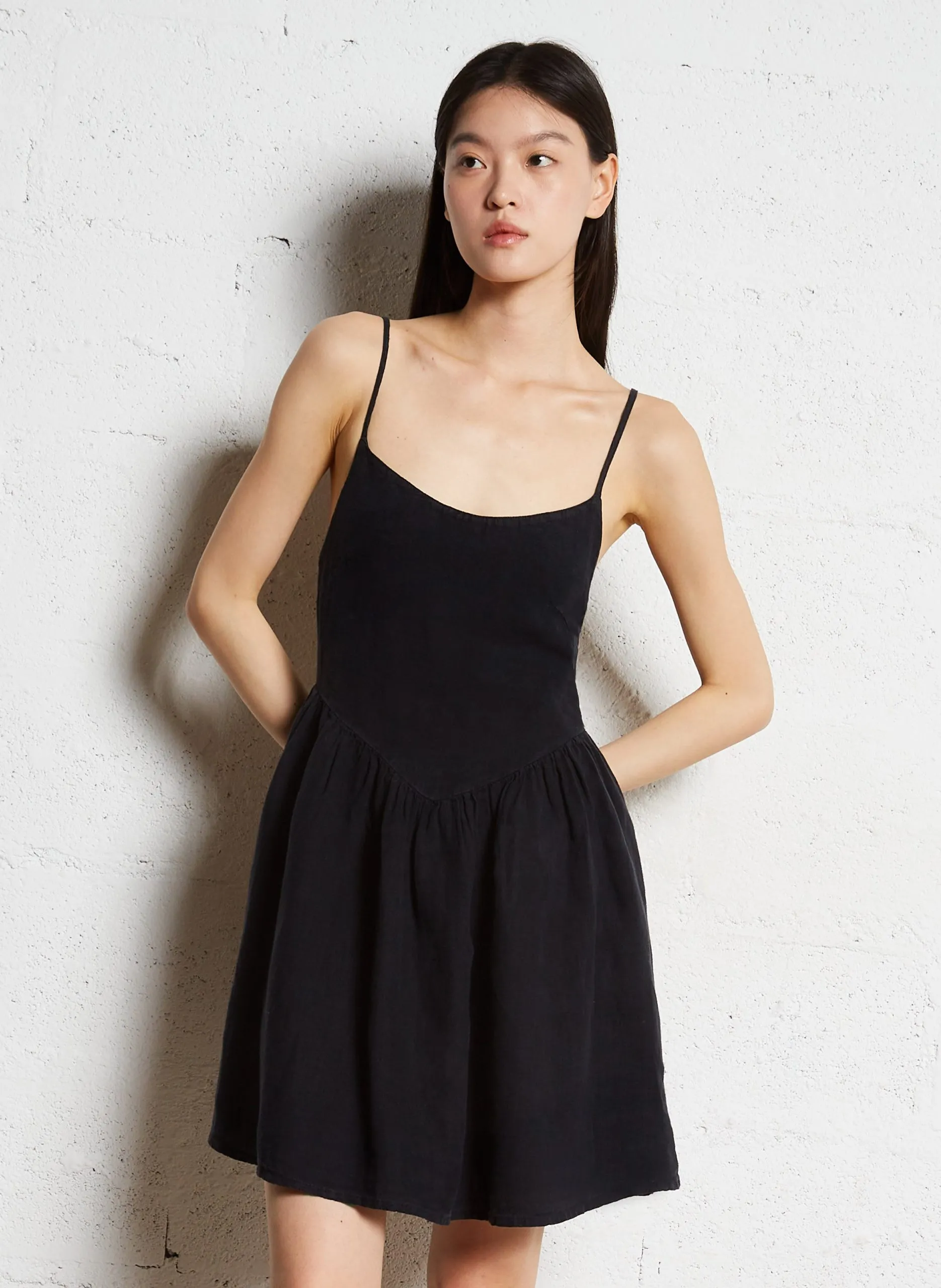 Robe courte évasée en lin Noir HERA