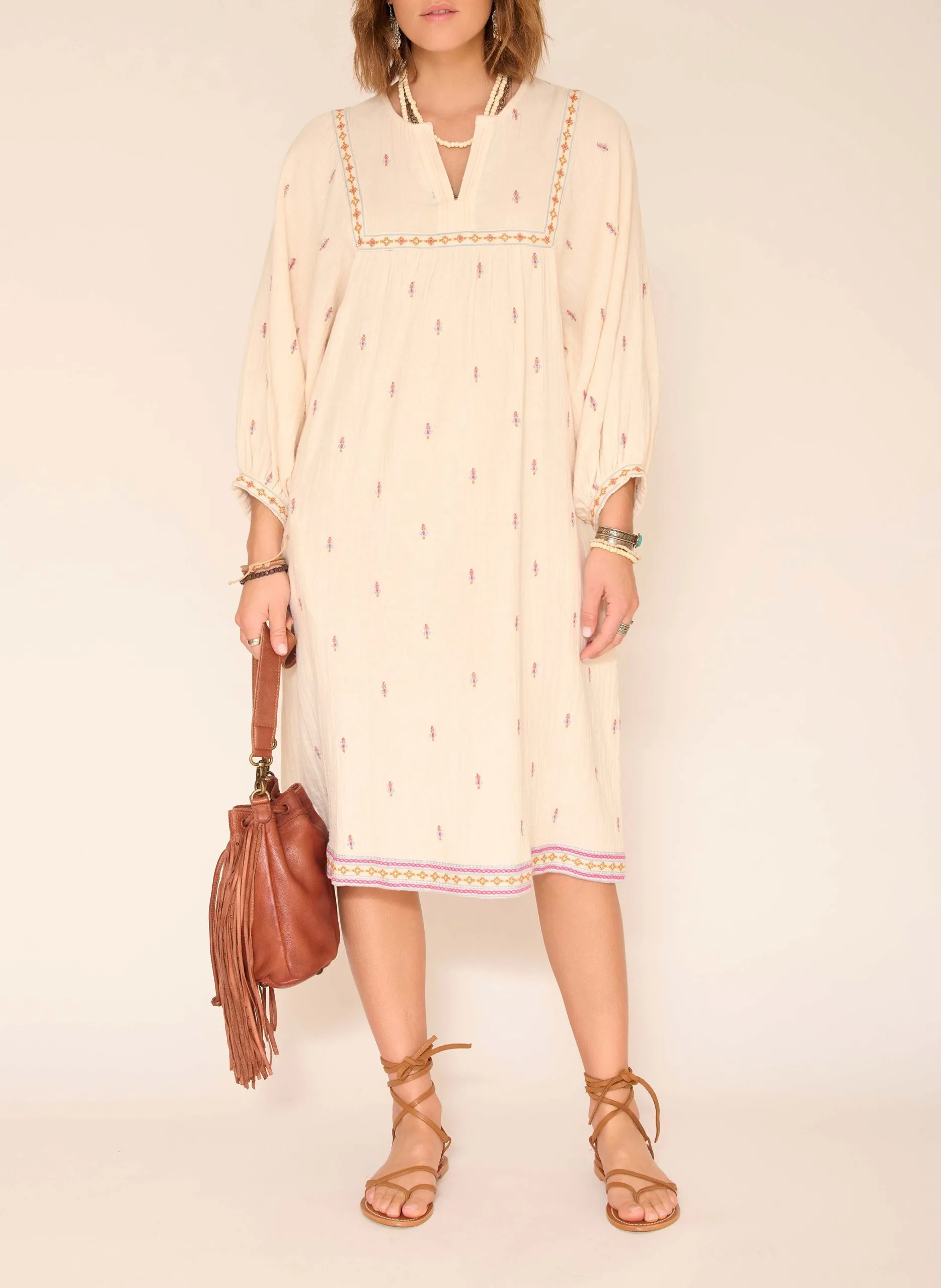 Robe droite bohème brodée Beige RAZA