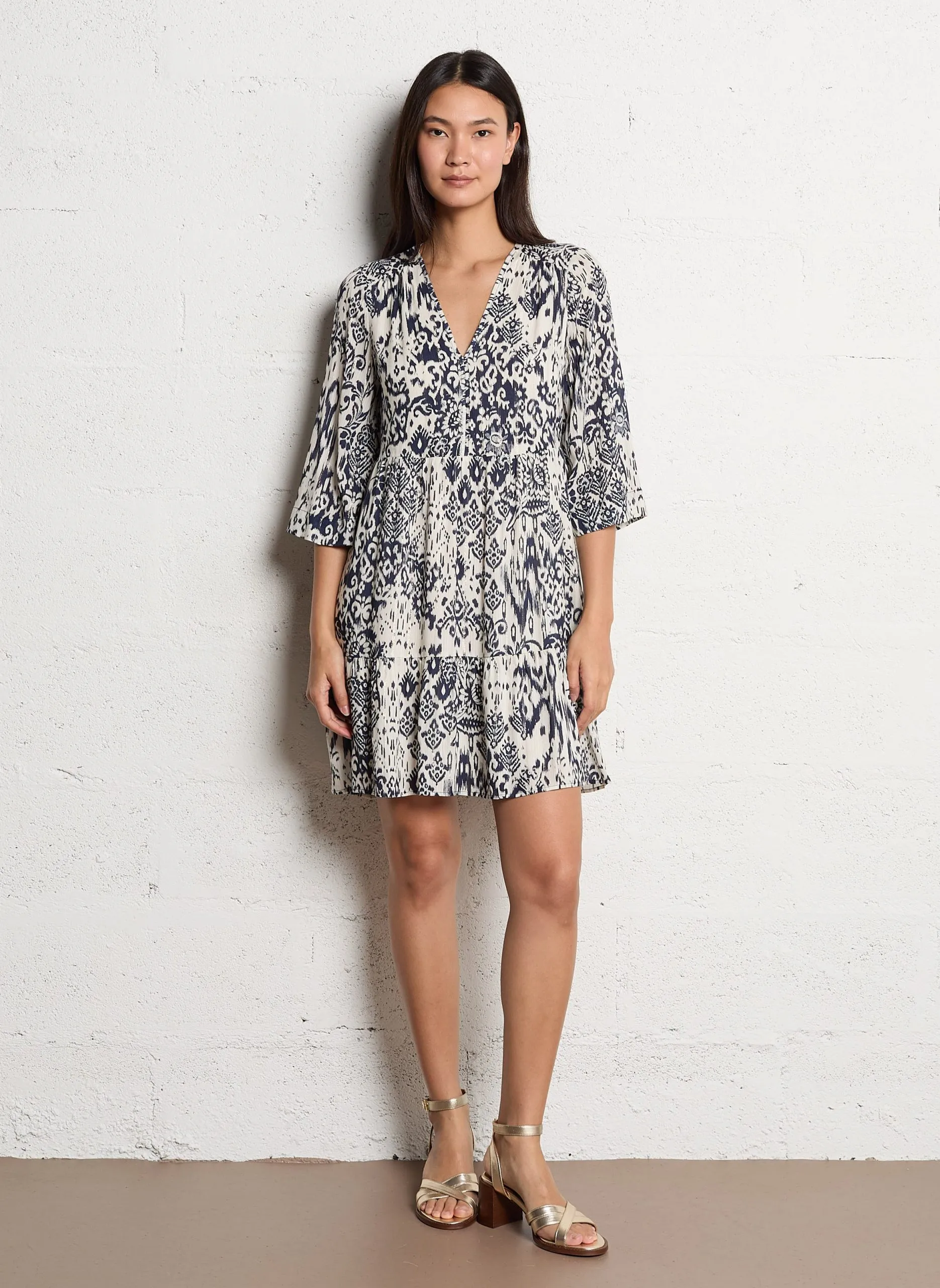 Robe courte col v à motifs Bleu ROZAMA