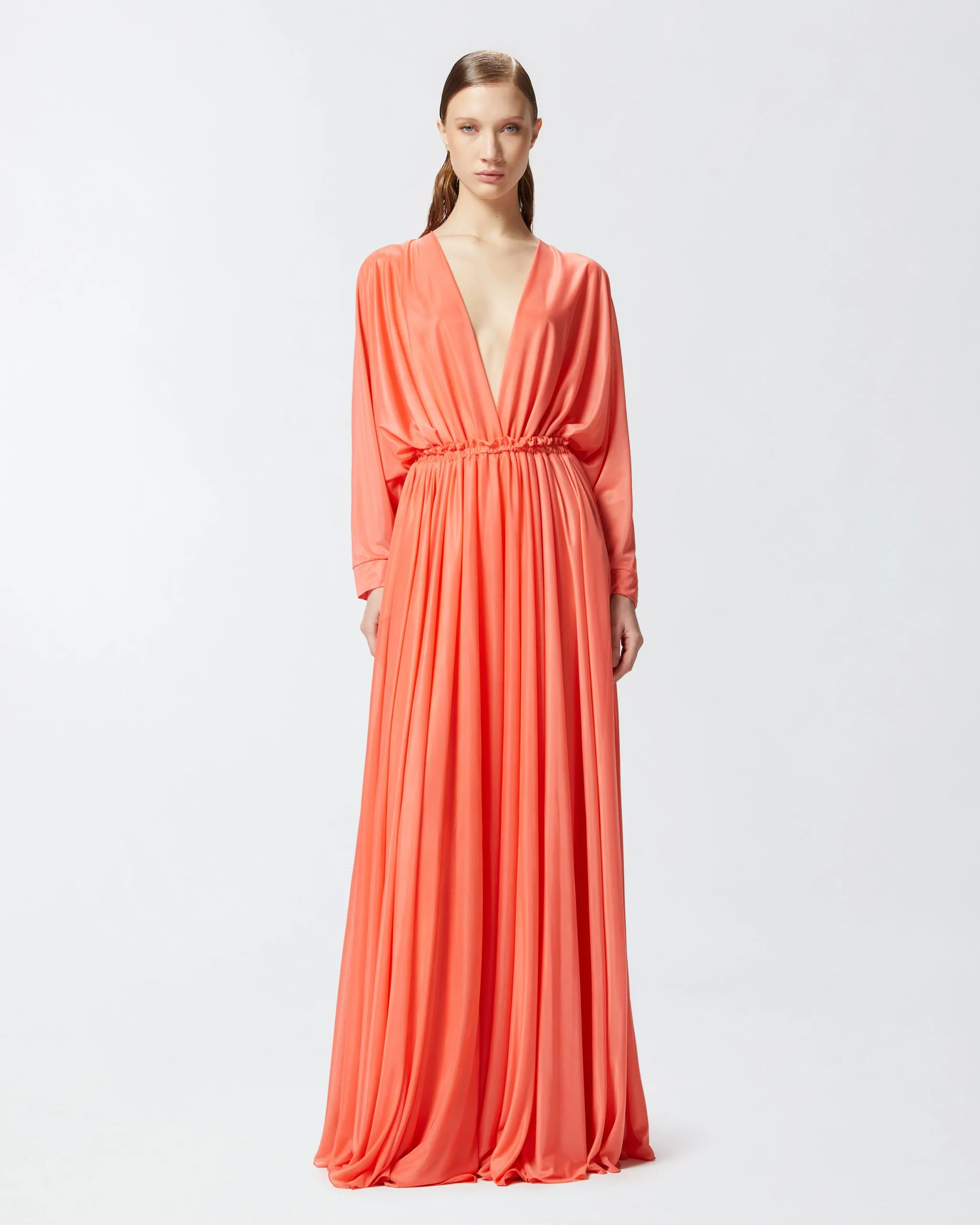 Robe de cérémonie à col v et découpe au dos Rouge