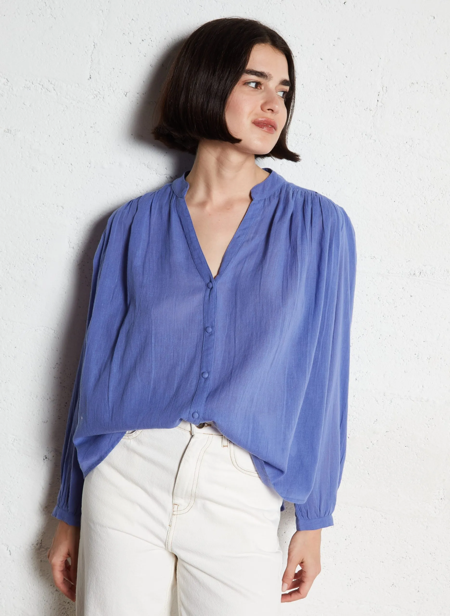 Chemise col V en coton Violet CASSANDRA