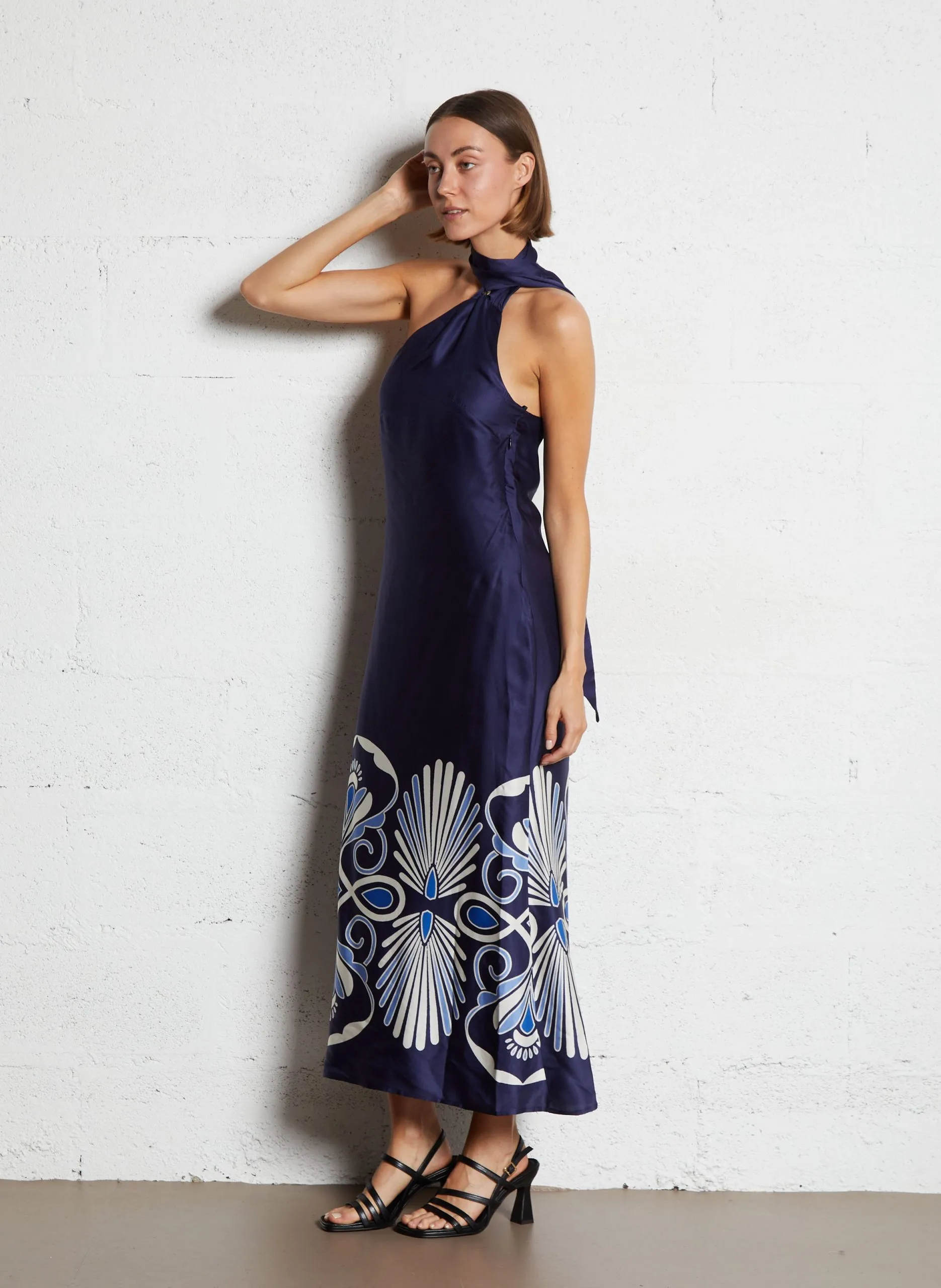 Robe midi col v imprimée Bleu HALTER