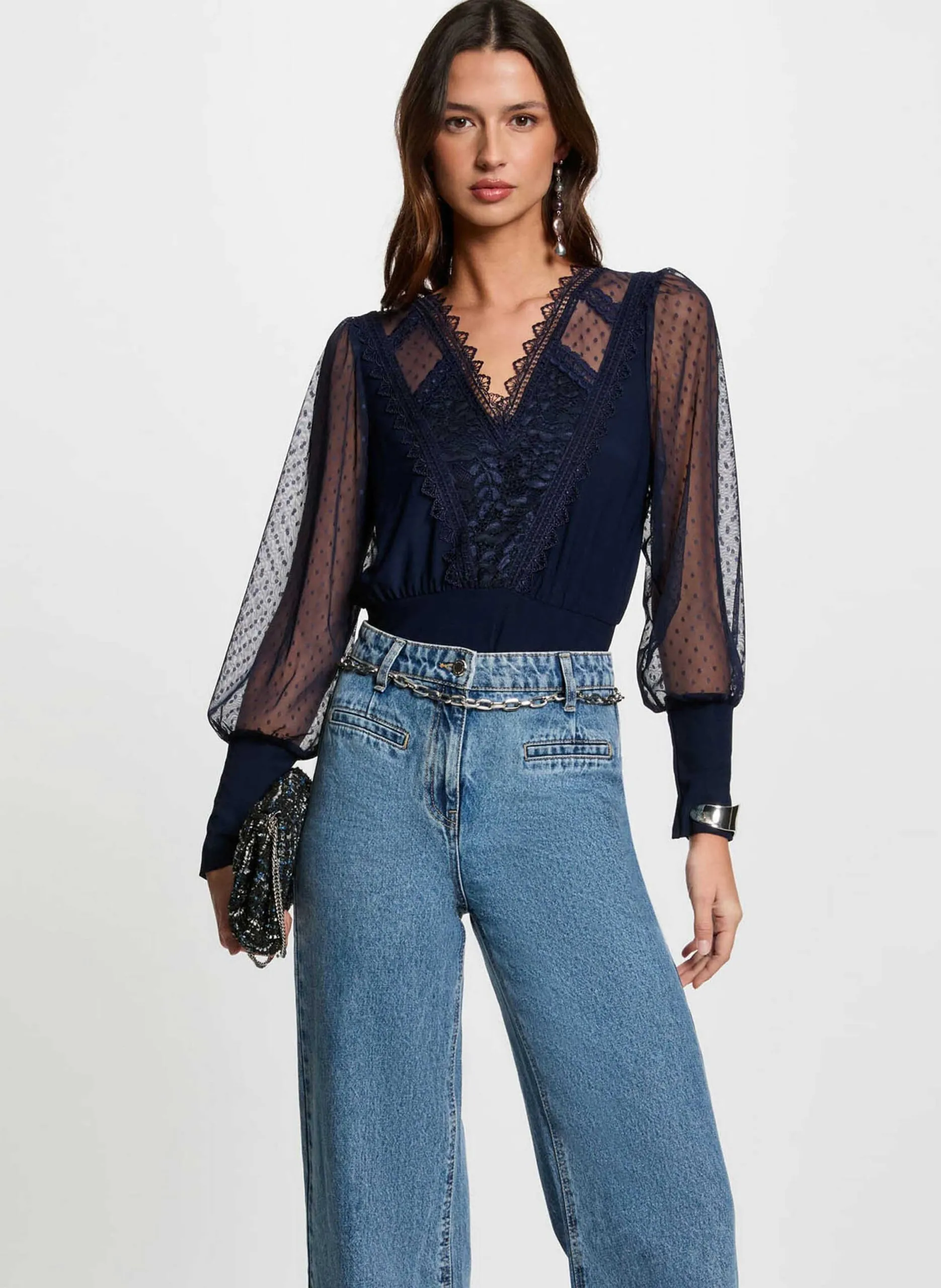 Top col V en dentelle Noir 251-TAGADO