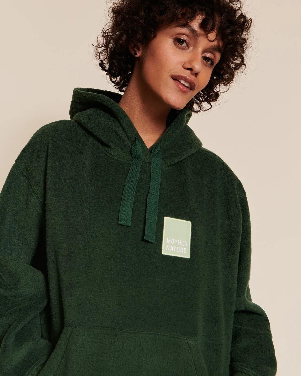 Le hoodie mother nature en polaire recyclée Vert