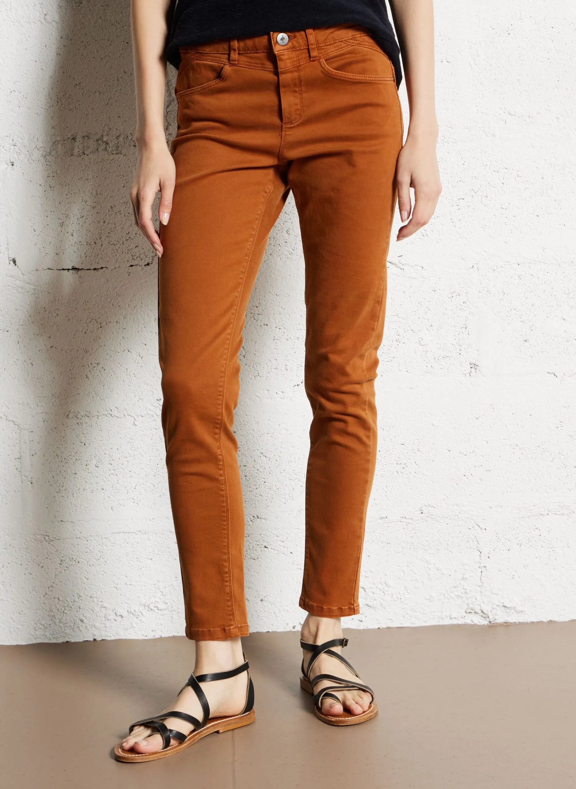 Jean skinny en coton mélangé Marron LE INDI