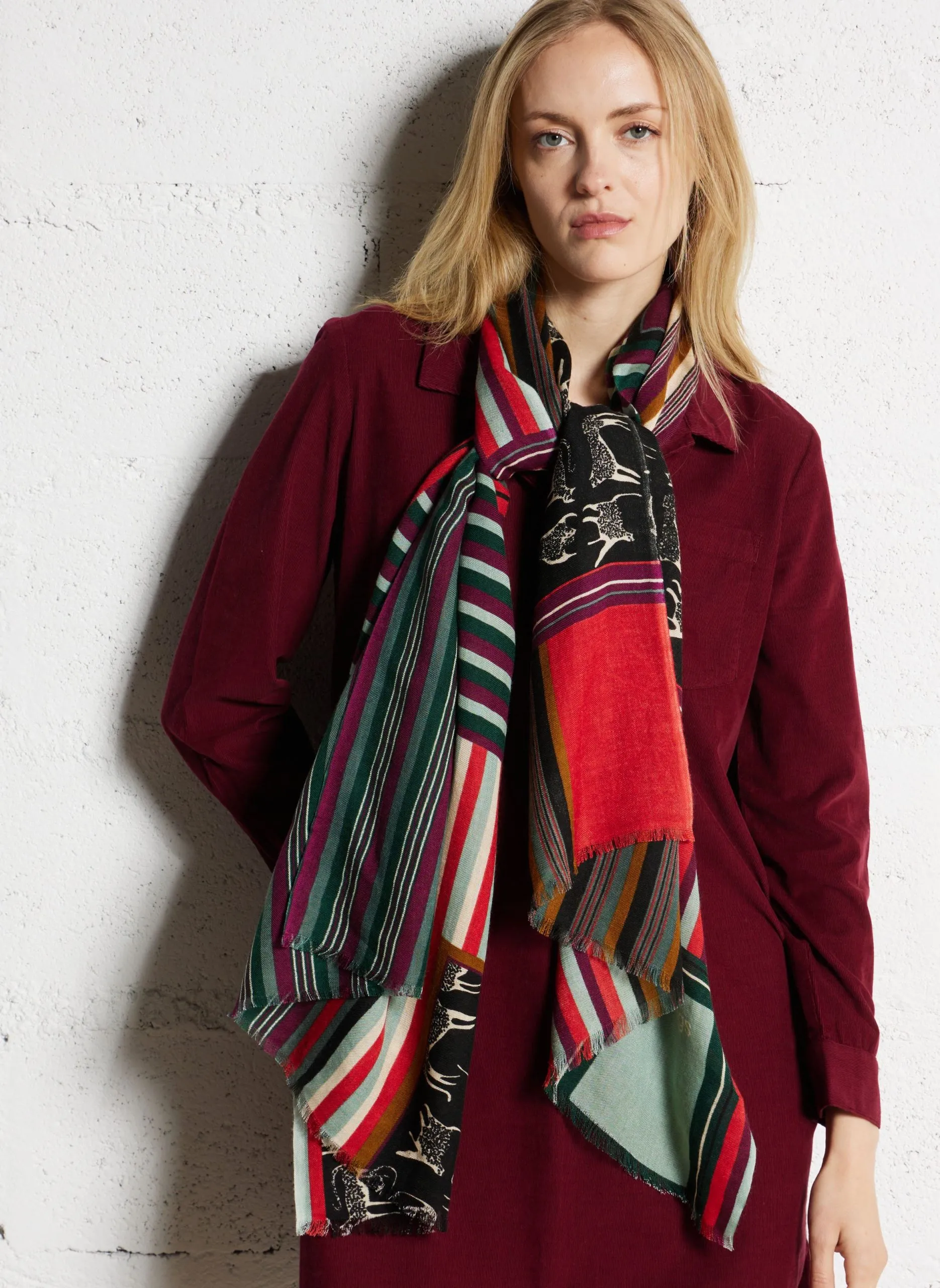 Foulard imprimé à franges Noir