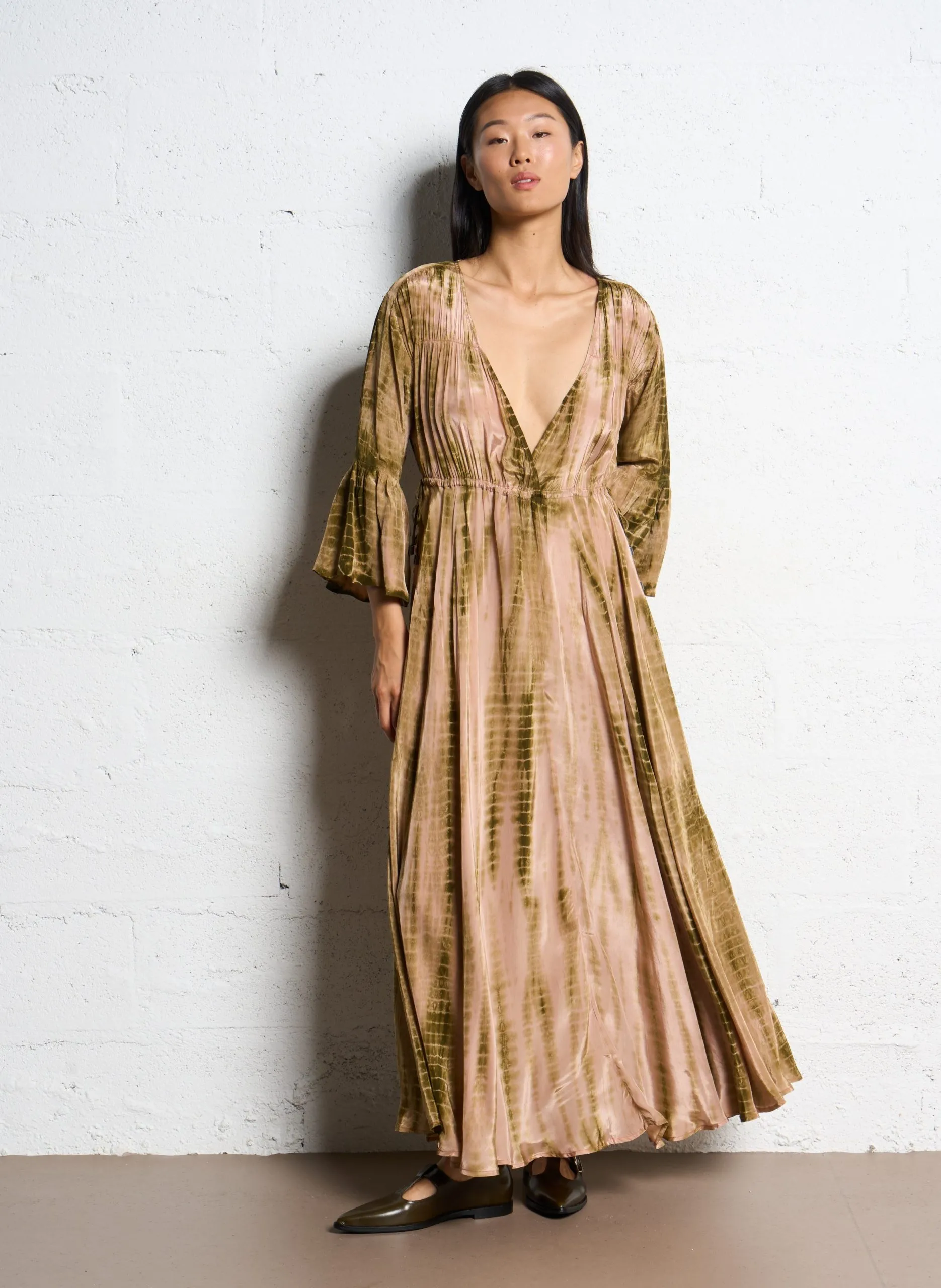 Robe longue col v imprimée Multicolore CALM