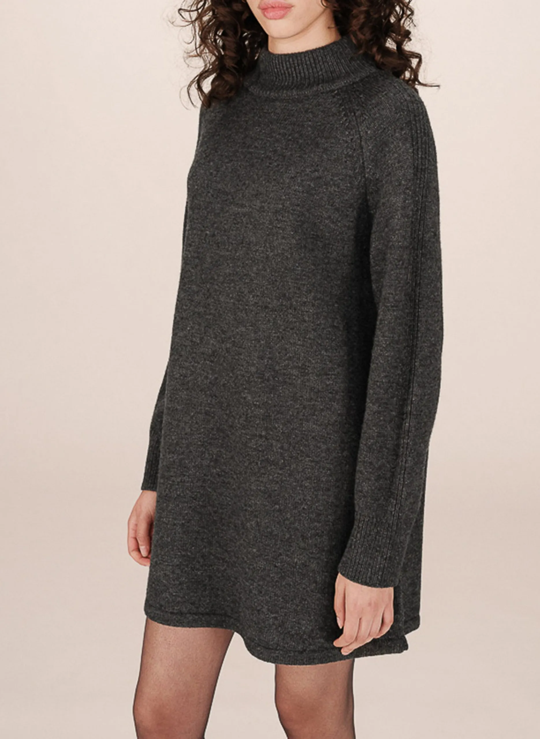 Robe courte col montant Gris SANDRINE