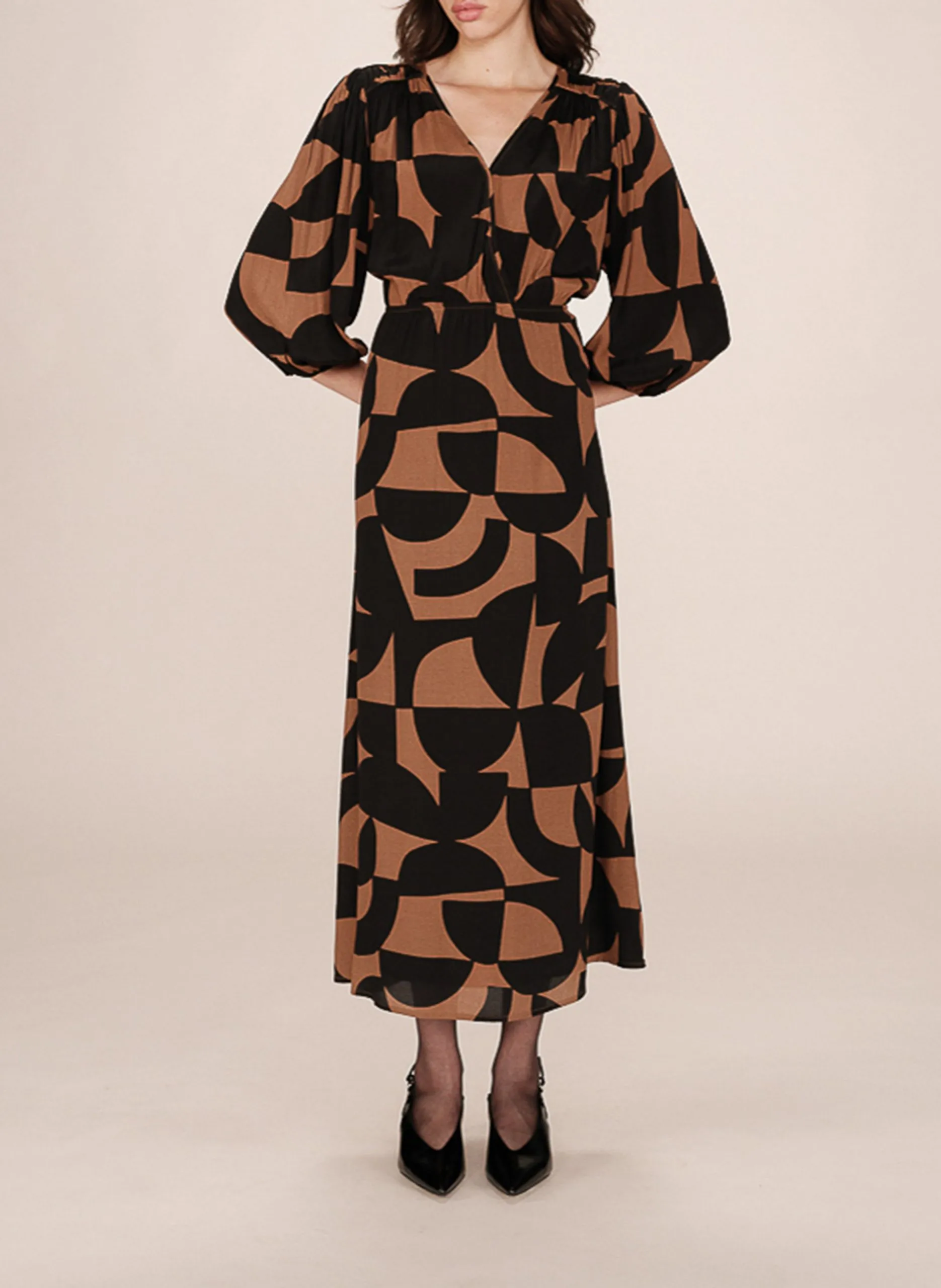 Robe longue col v imprimée Marron SHELLY