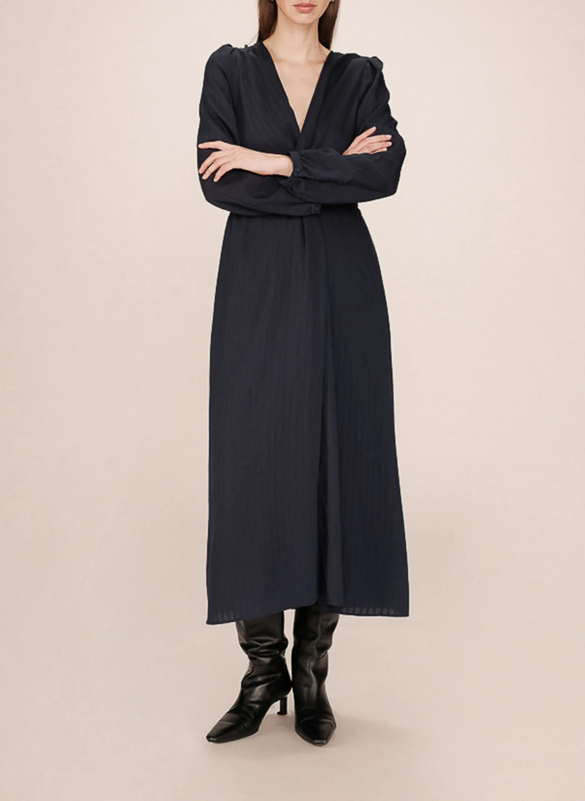 Robe longue col v à détail twisté Bleu SHIRLEY