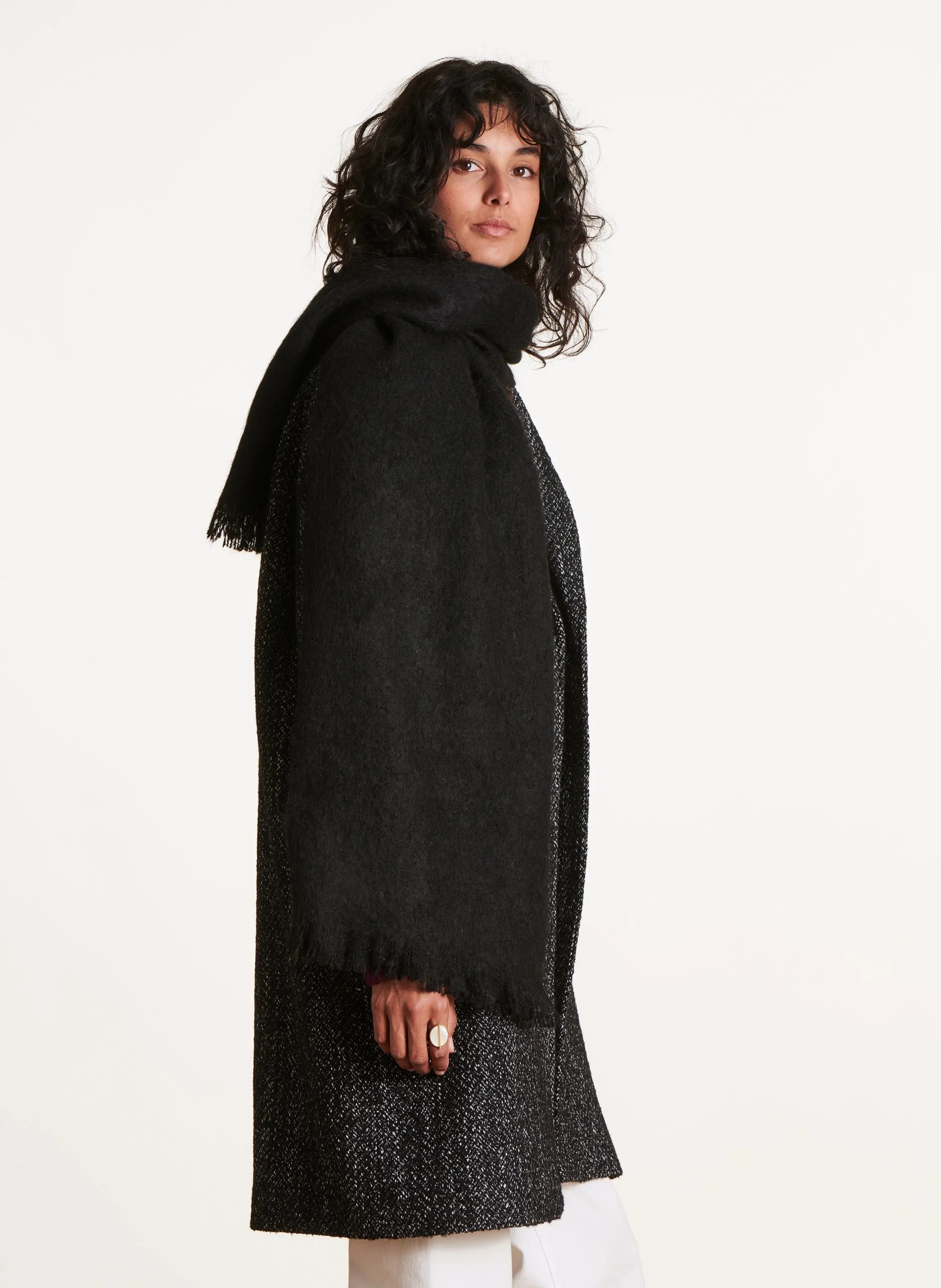 Echarpe large frangée Noir