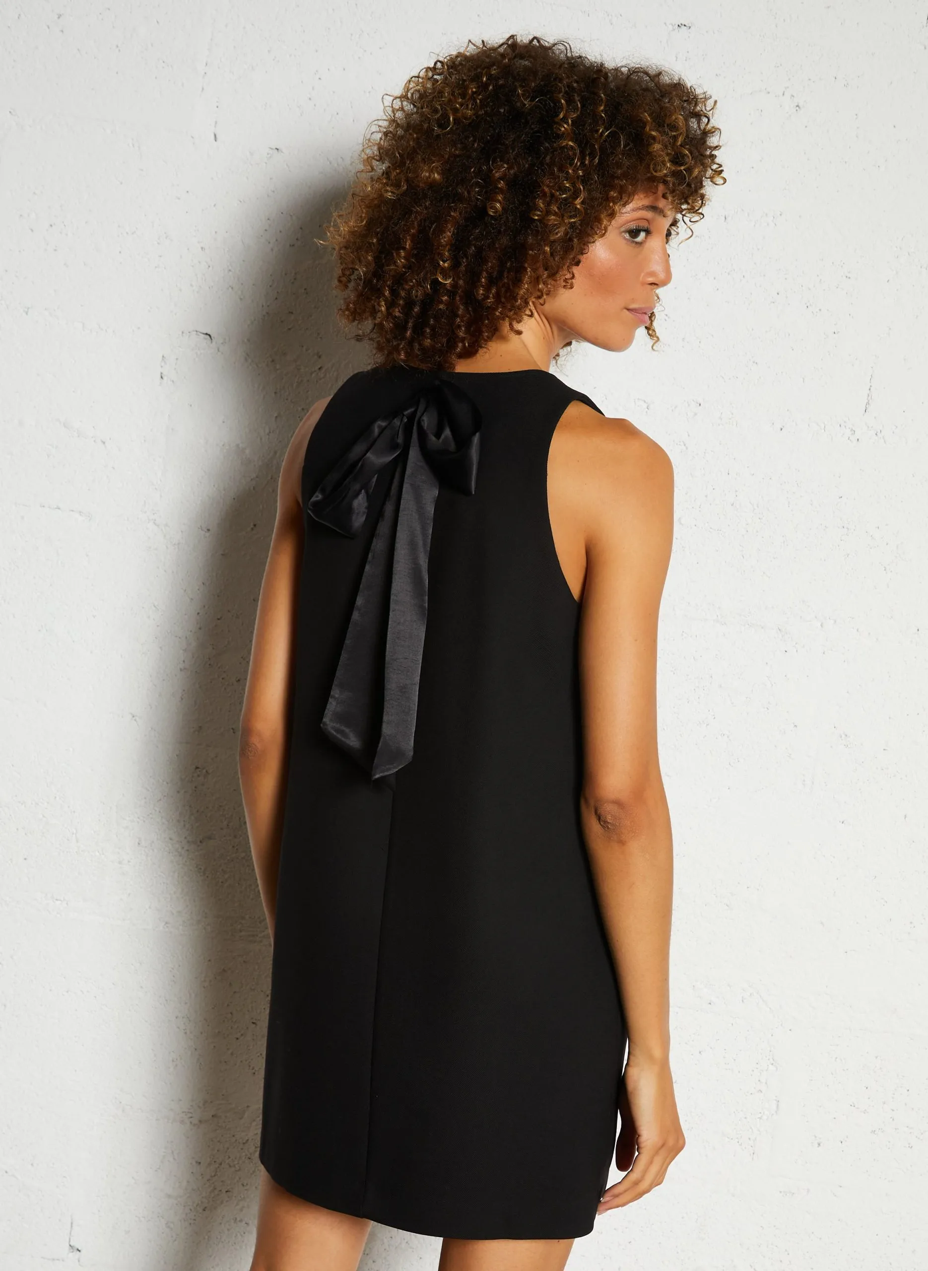 Robe courte col V Noir THELMA