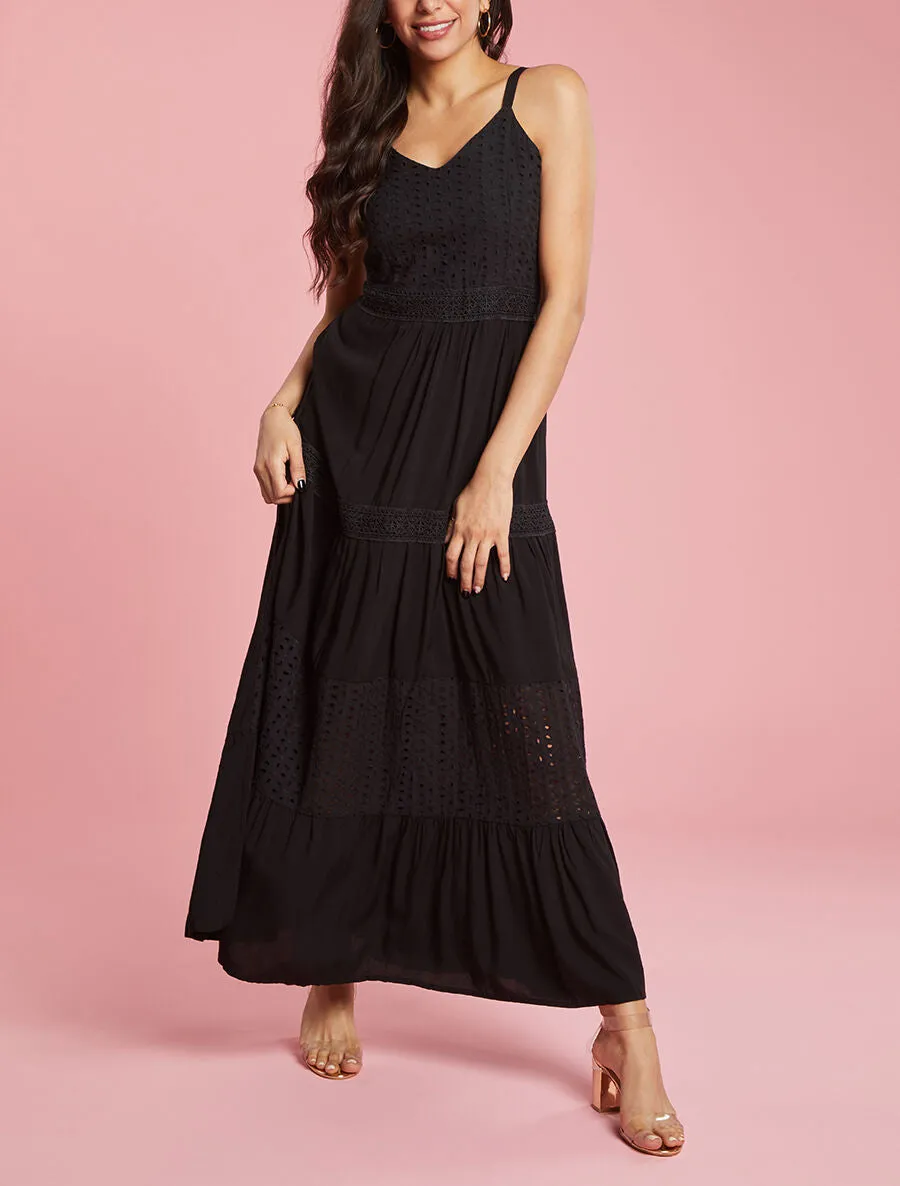 Robes à détails ajourés en crochet - noir