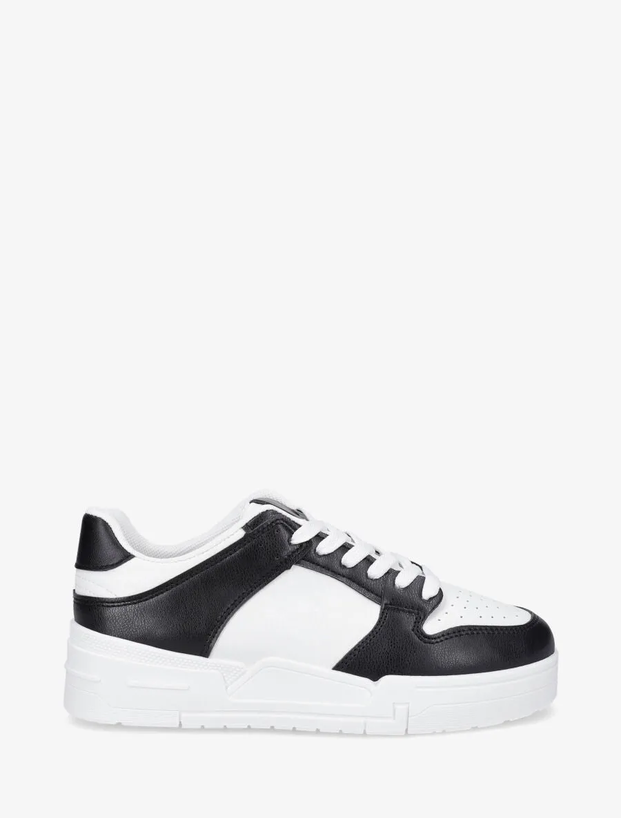 Baskets en simili - Noir